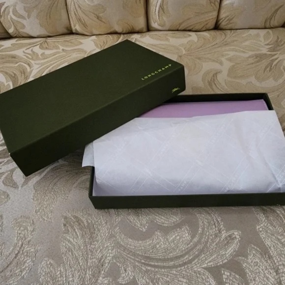 Longchamp Long Lilac Continental Wallet - Picture 4 of 8
